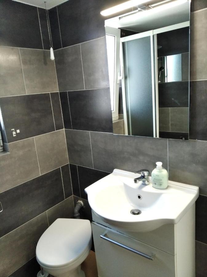 Appartamento Amazing Top-Floor Oasis Atene Esterno foto